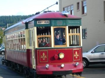 blog-trolley-in-astoria.jpg